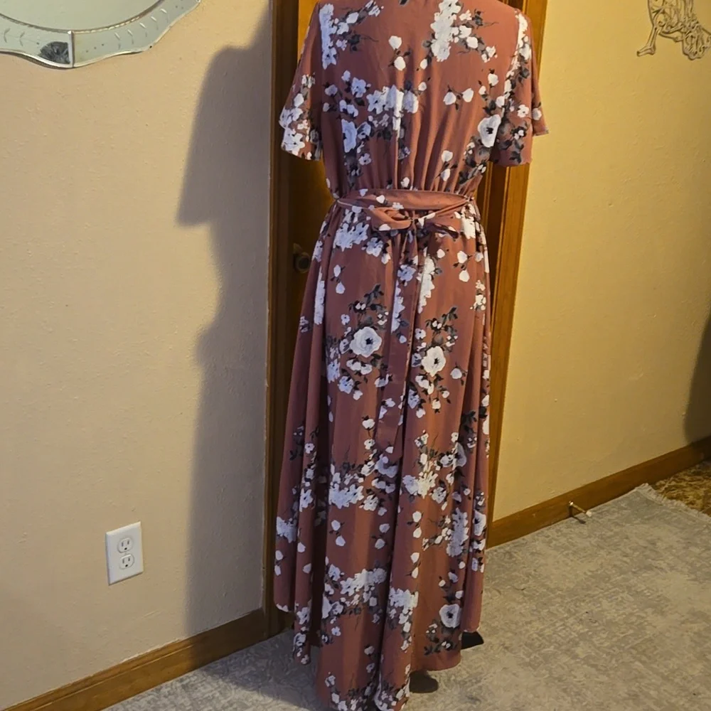 WEST KEI Floral Hi-Lo Dress in Dusty Pink - Picture 3 of 11